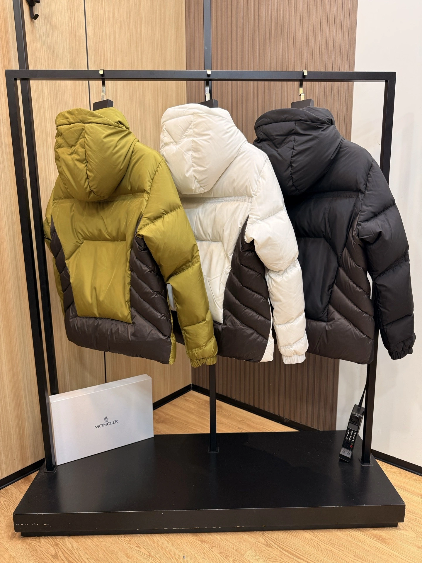 wg.luxury-- 7o9385r Down jacket white goose down 3colour item: E-F443J1637-3H